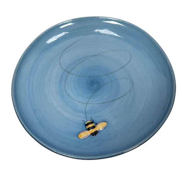 Pottery Barn Bumble Bee Embossed Salad Dessert Plates 8.5" Green Blue Lot of 4 - Picture 2 of 7